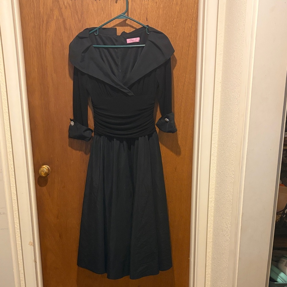 Eliza J Elegant Black Long Sleeve Dress